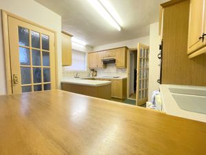 CHESTNUT ROAD- click for photo gallery